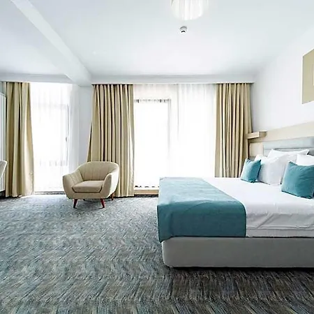 Szálloda Manor 4*