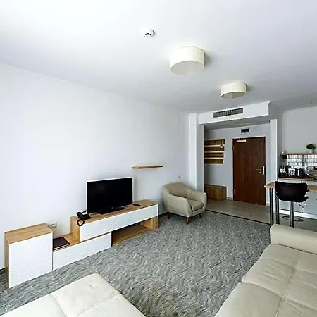 Manor 4*